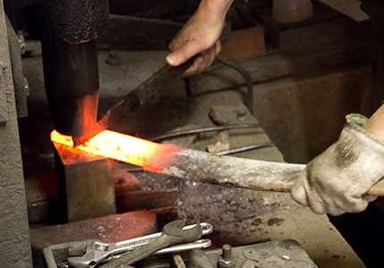 鍛冶作業